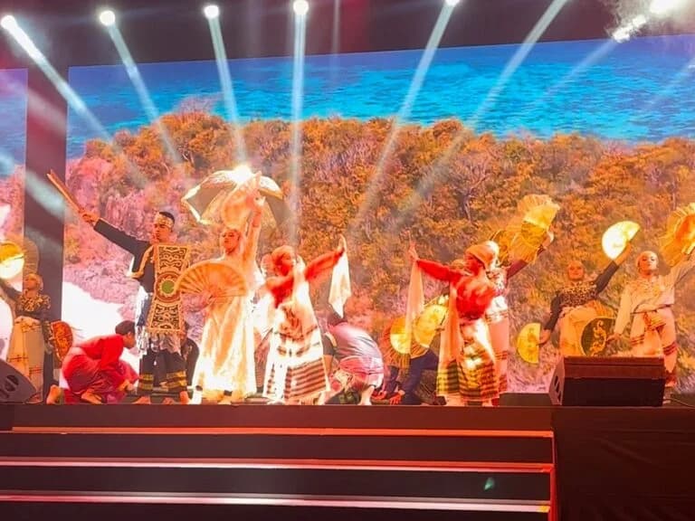 30,000 Filipinos celebrate Philippine Independence Day in Dubai at Kalayaan 2025