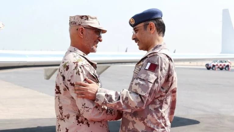 Chief of Staff of Qatar armed forces meets with Chief of Staff of the UAE armed forces