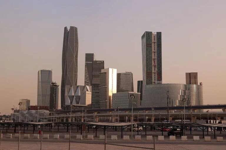 Saudi Arabia tightens employment contract rules with new digital verification system
